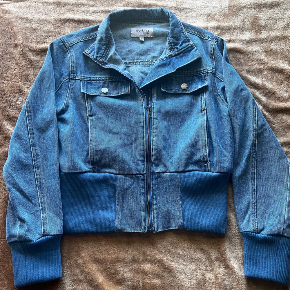 Crop Jean Jacket Size Small